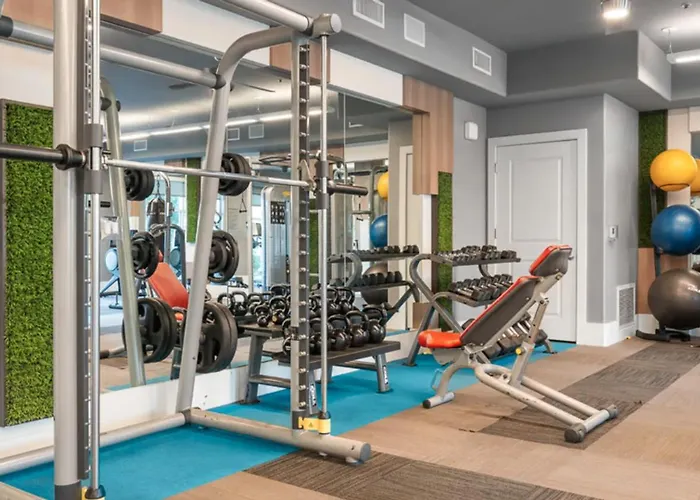 Landing Stylish 1Bd Pool Clubhouse Apartment *