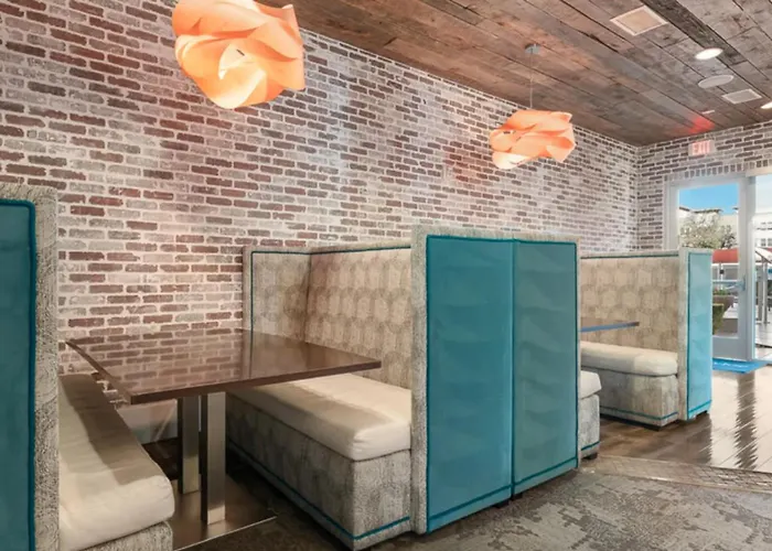 Landing Stylish 1Bd Pool Clubhouse *